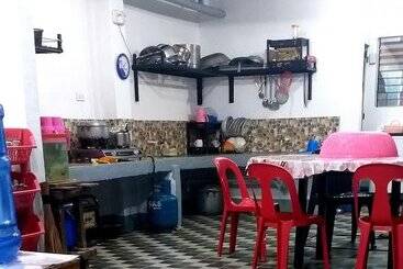 هتل Ysraela Lodging House  Sabang
