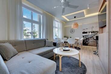 Lion Apartments Nemo Family House 3 Min From The Beach