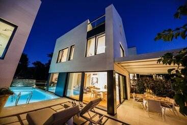 Omega Villas Complex