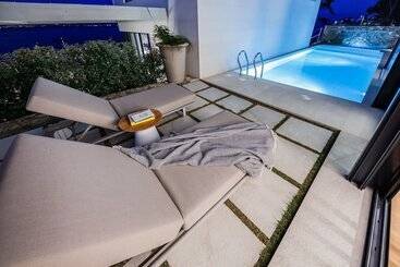 Omega Villas Complex