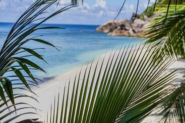 پانسیون Anse Kerlan Beach Chalets