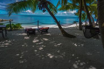 پانسیون Anse Kerlan Beach Chalets