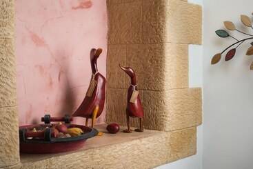 پانسیون Dream Art Studios