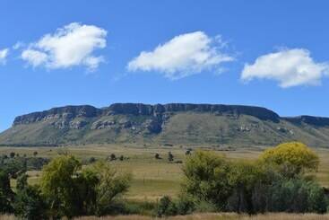 پانسیون Village Lodge Harrismith