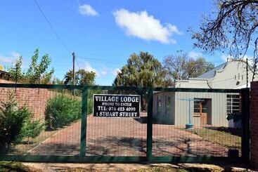 پانسیون Village Lodge Harrismith