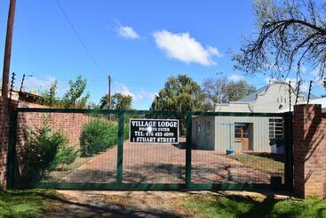 پانسیون Village Lodge Harrismith