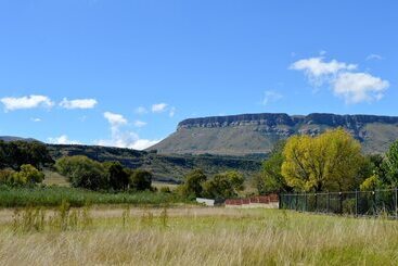 پانسیون Village Lodge Harrismith