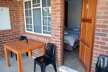 پانسیون Village Lodge Harrismith