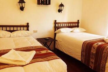 Hospedaje Venka Urubamba   Hostel