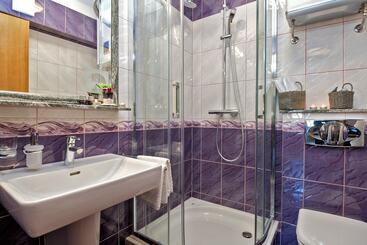 تختخواب و صبحانه Villa Luna Trogir
