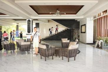 هتل Bintan Pearl Beach Resort