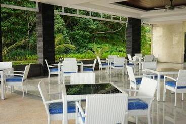 هتل Bintan Pearl Beach Resort