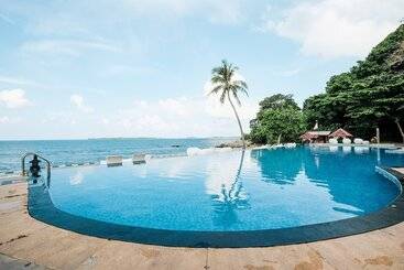 هتل Bintan Pearl Beach Resort