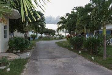 هتل Golden Sands Guest House