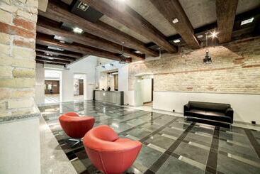 هتل Loft 1898
