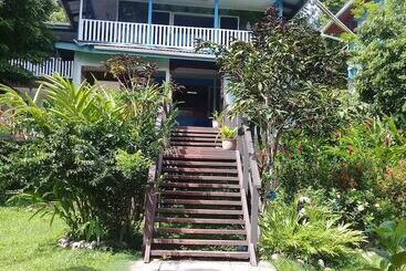 هتل Rekona Lodge