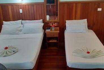 هتل Rekona Lodge