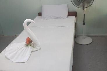 هتل Rekona Lodge