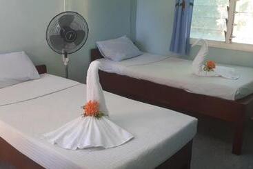 هتل Rekona Lodge