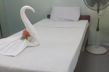 هتل Rekona Lodge