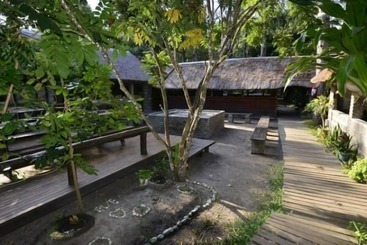 בית מלון כפרי Triton Dive Lodge