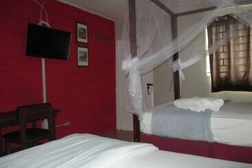 Kingsworth Bed And Breakfast