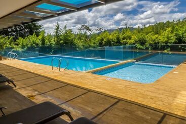 Mg Hotels & Suites