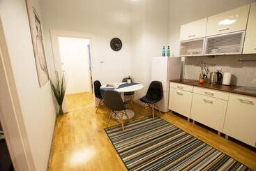 Old Town Residence Bis