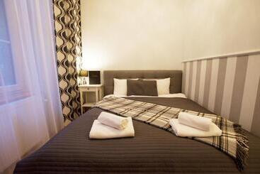 Old Town Residence Bis