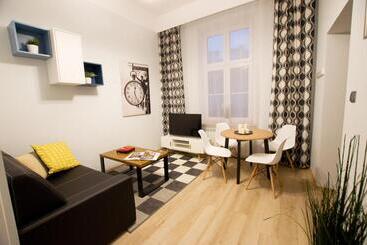 Old Town Residence Bis