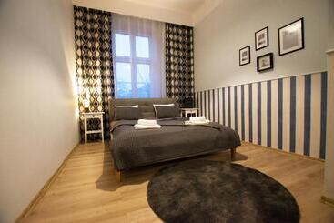 Old Town Residence Bis