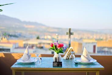 Riad Al Makan Fes & Spa