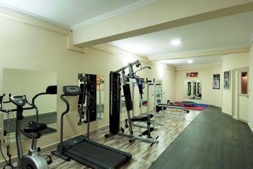 Aparthotel Les Oliviers Suites & Spa