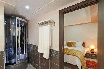 Aparthotel Les Oliviers Suites & Spa