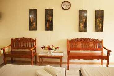 Bridgeview Inn