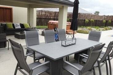 Grasslands Bed & Breakfast
