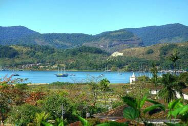 هتل Pousada Morro Do Forte
