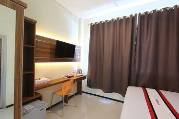 هتل Reddoorz @ Candi Sambisari