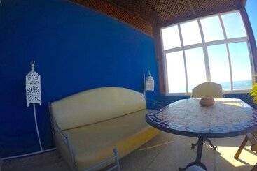 پانسیون He'e Nalu Surf Camp Morocco