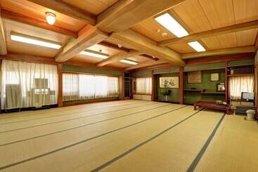 Ryokan Sakamotoya