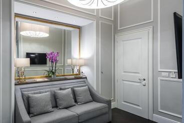 تختخواب و صبحانه Florence Luxury Guest House