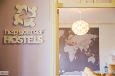 Help Yourself Hostels  Carcavelos Coast