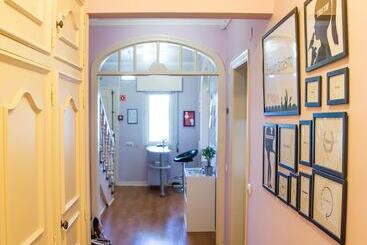 Help Yourself Hostels  Carcavelos Coast