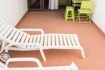 Help Yourself Hostels  Carcavelos Coast