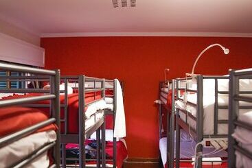Help Yourself Hostels  Carcavelos Coast