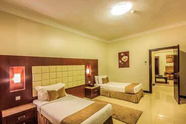 هتل Almuhaidb Furnished Units King Abdulaziz