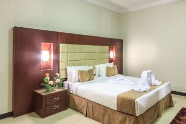 هتل Almuhaidb Furnished Units King Abdulaziz