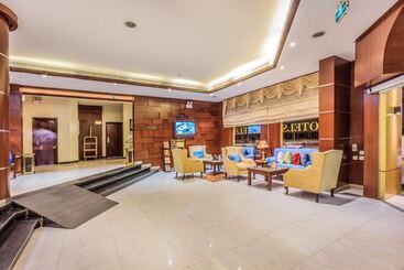 هتل Almuhaidb Furnished Units King Abdulaziz