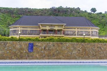 هتل Epashikino Resort & Spa