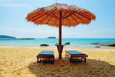 هتل Tree House Bungalows